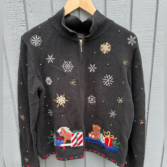 Designers Originals Sweaters - Designers Originals Zip Front Christmas Cardigan